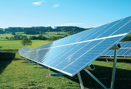 f02-campo_pannelli_fotovoltaici